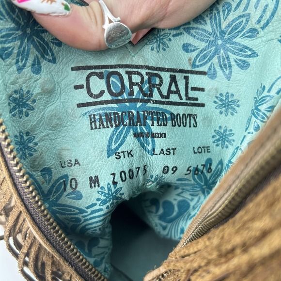 Corral Boots Womens Size 10 Tan Fringe Studded Western Cowgirl Zip Boho Ankle - Picture 13 of 16